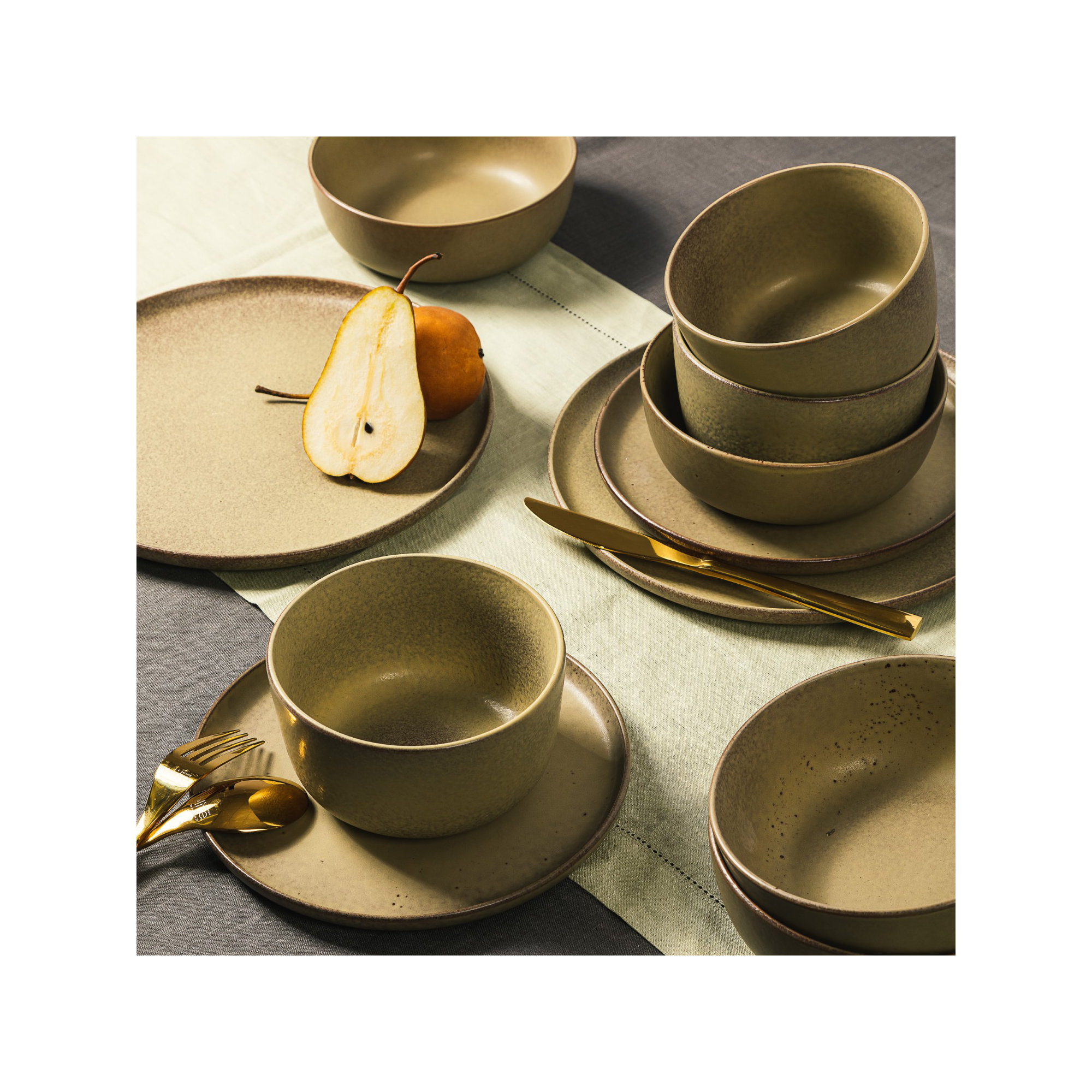 Gibson Elite James Street 16 Piece Stoneware Matte Reactive Double Bowl Dinnerware Set, Toast Cream