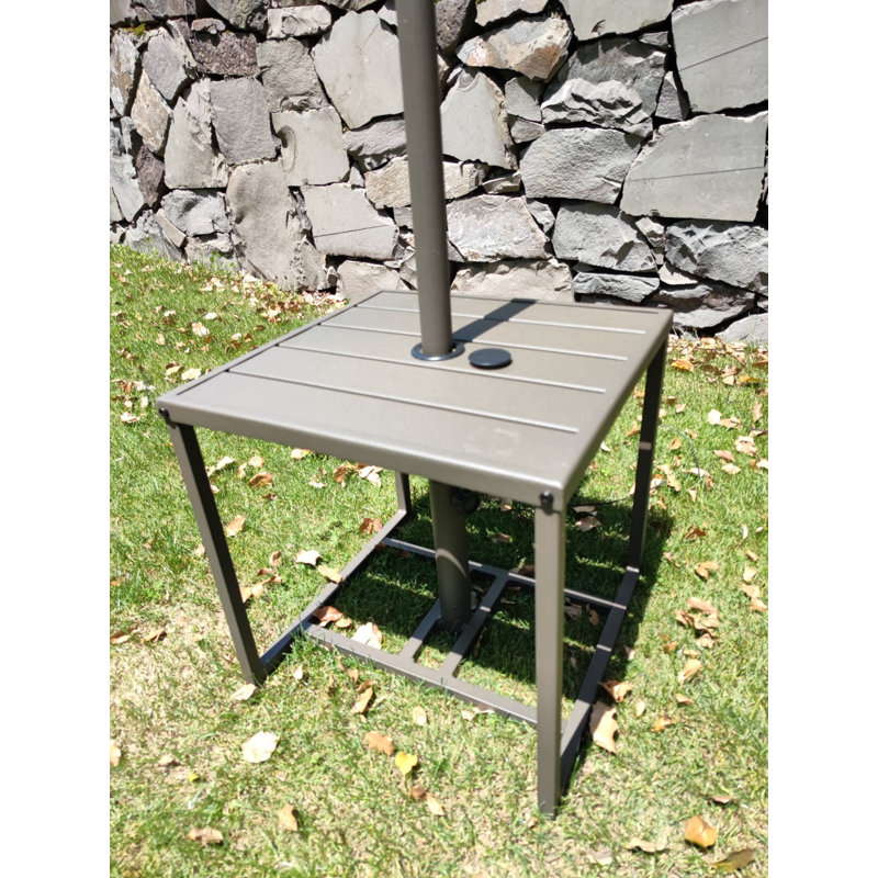 Table d'appoint carrée L 18,11 po x l 18,11 po