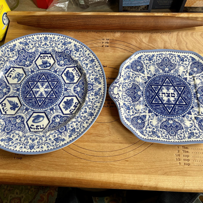 Spode Judaica Seder Plate Passover 12"