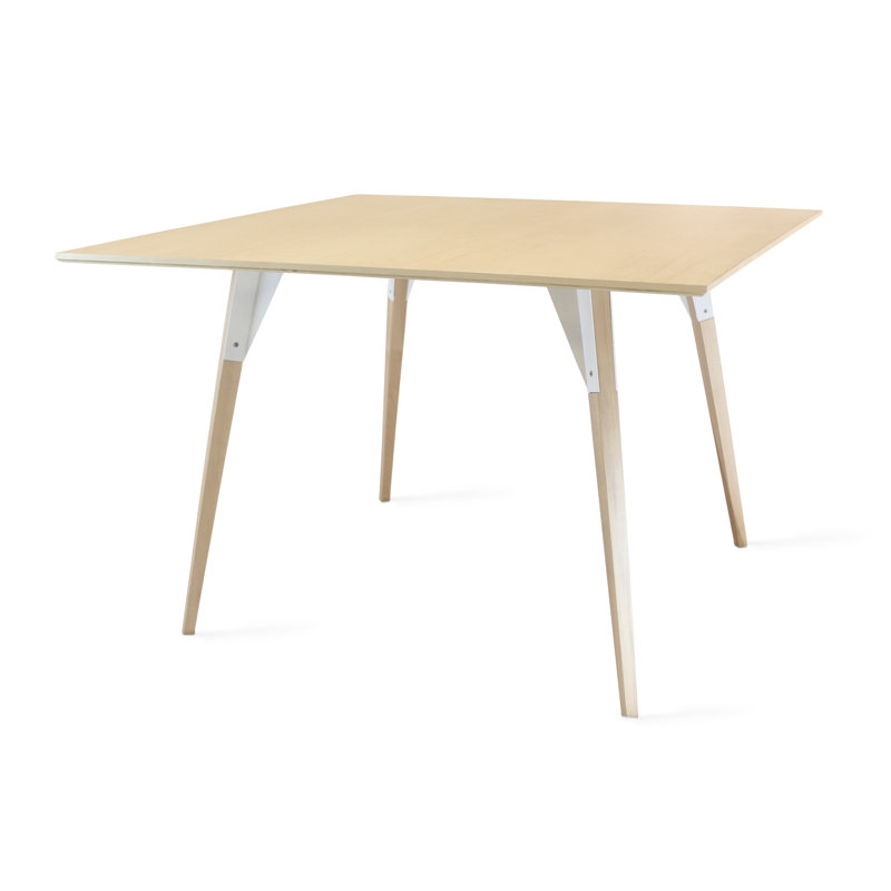 Table de salle à manger Clarke, H 30 po x L 46 po x l 46 po, Noir / Noyer, Érable