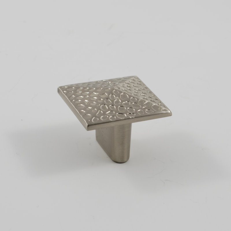 Poignée carrée de longueur 1 3/16 po, Nickel satiné