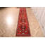 Tapis traditionnel turc traditionnel tissé à la main dans les escaliers et les couloirs de style bohémien