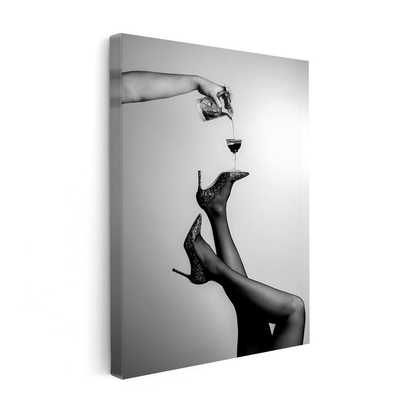 Cocktail sur des talons hauts, Black Framed, Canvas, 12"H x 16"W
