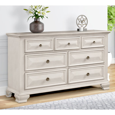 Oyler 7- Drawer Dresser