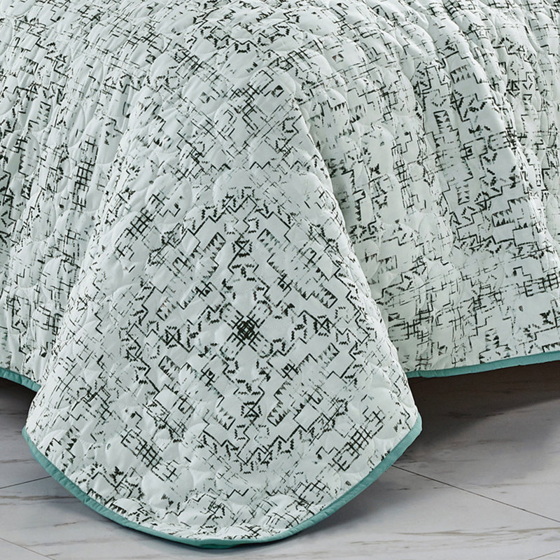 Farmhouse / Country Geometric Shapes Coverlet, Queen Coverlet/Bedspread + 2 Pillow Shams