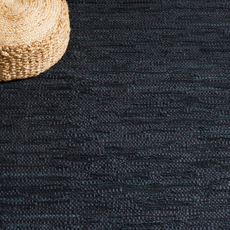 Tapis noir tissé à plat à la main Elle, Rectangle 3 pi x 5 pi