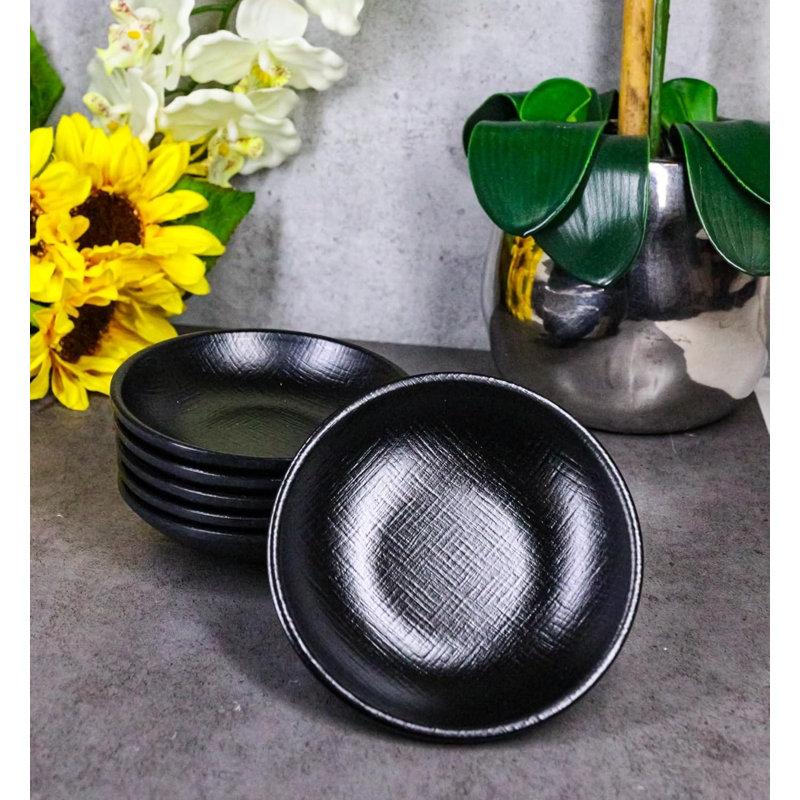Ensemble de 6 assiettes rondes incurvées rondes en mélamine de soie noire de 4,75 po Banchan