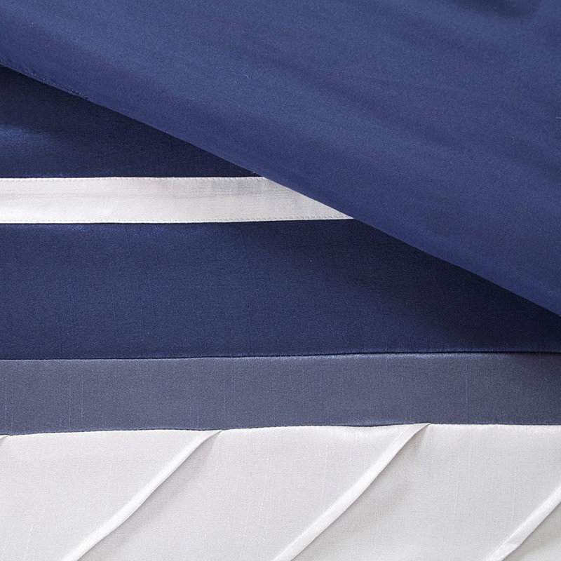 Édredon 7 pièces bleu marine pour très grand lit