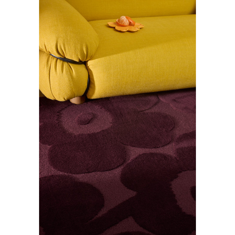 Unikko Honey | 132406, Burgundy, Rectangle 5'7" x 7'10"