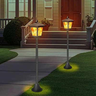 Paquet de 2 lampadaires solaires à flamme scintillante de 40 po - DEL imperméable pour patio, jardin, sentier