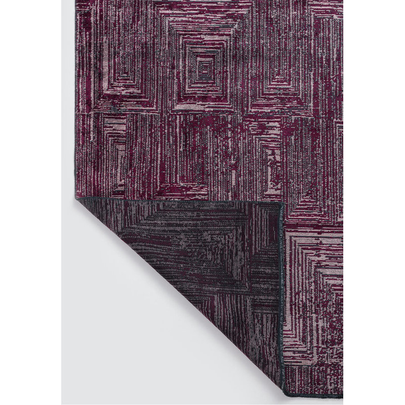 Tapis traditionnel à motif géométrique, Rectangle 7 pi 10 po x 9 pi 10 po