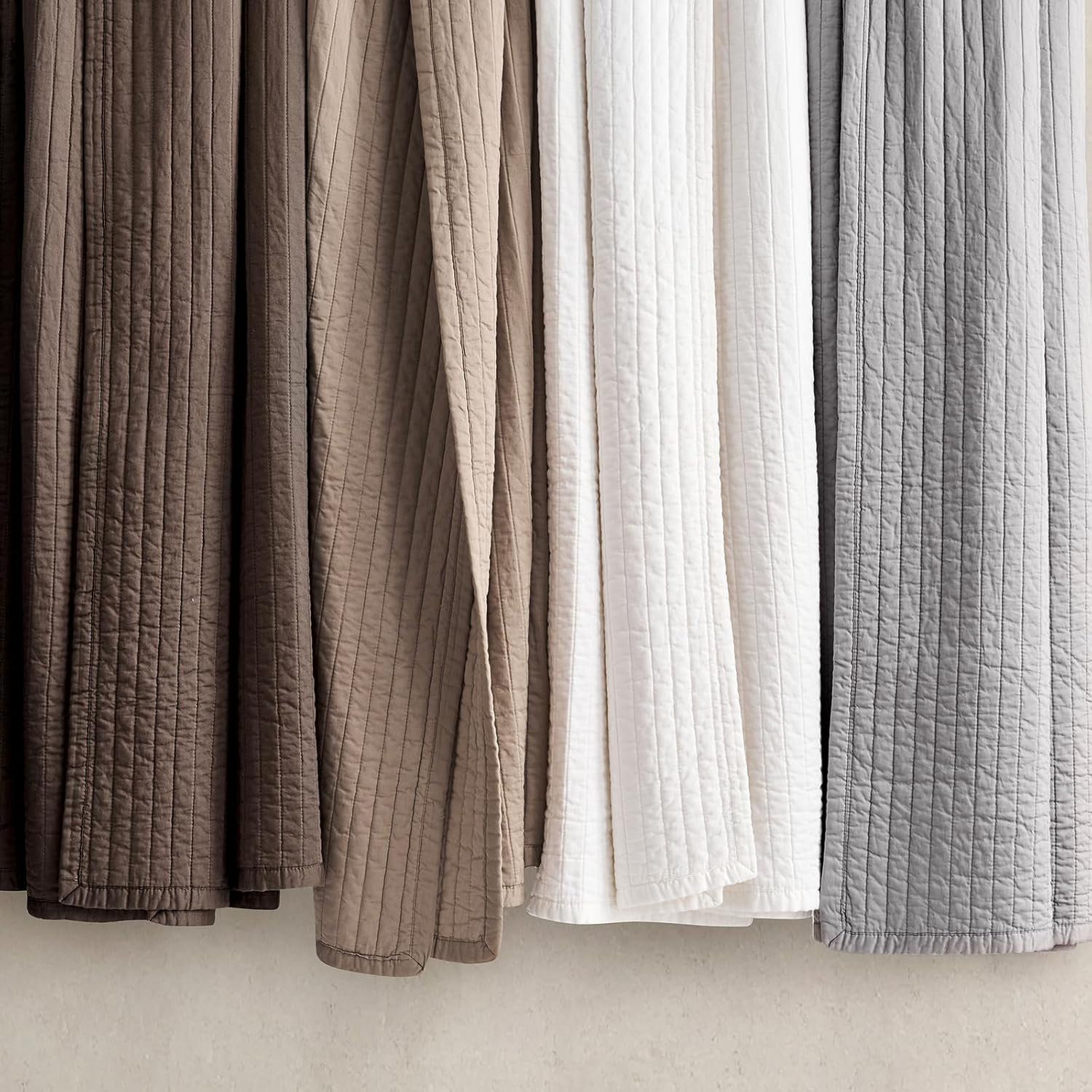 Cotton Sateen Quilt Set, Queen Quilt + 2 Queen Shams, Fog Gray