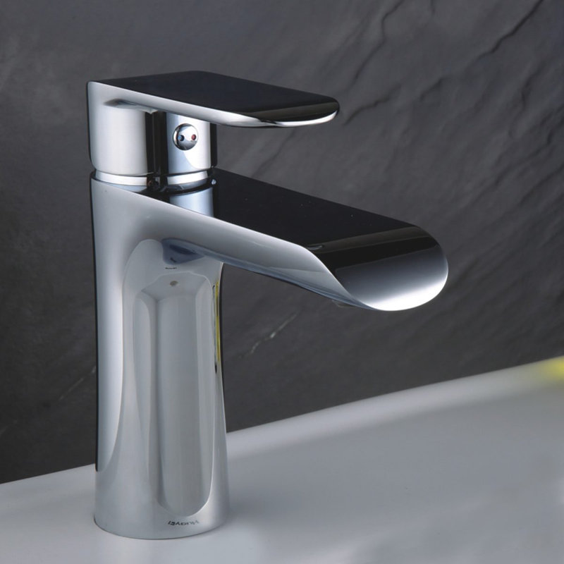 Robinet de salle de bain à un trou en nickel brossé Blossom, Nickel brossé