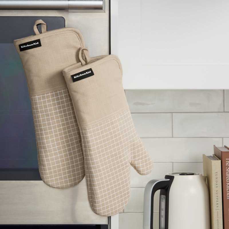 KITCHENAID Gourmet Series Gridlines Oven Mitts 2-Pack, Milkshake Tan