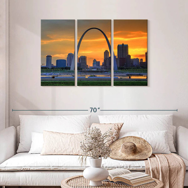 Rorry St. Louis Arch Sunset, 28" H x 45" W