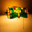 Applique murale style Tiffany, lampe libellule en verre coloré avec base en laiton, luminaire mural rétro E26 pour le salon de la chambre à coucher, jaune