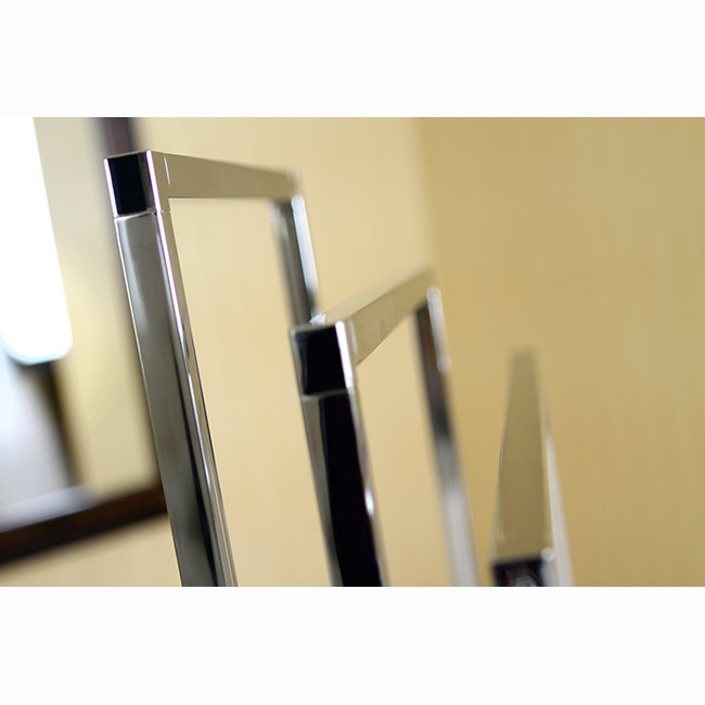Porte-serviettes autoportant à 3 niveaux Edenscape de Kingston Brass, Chrome poli