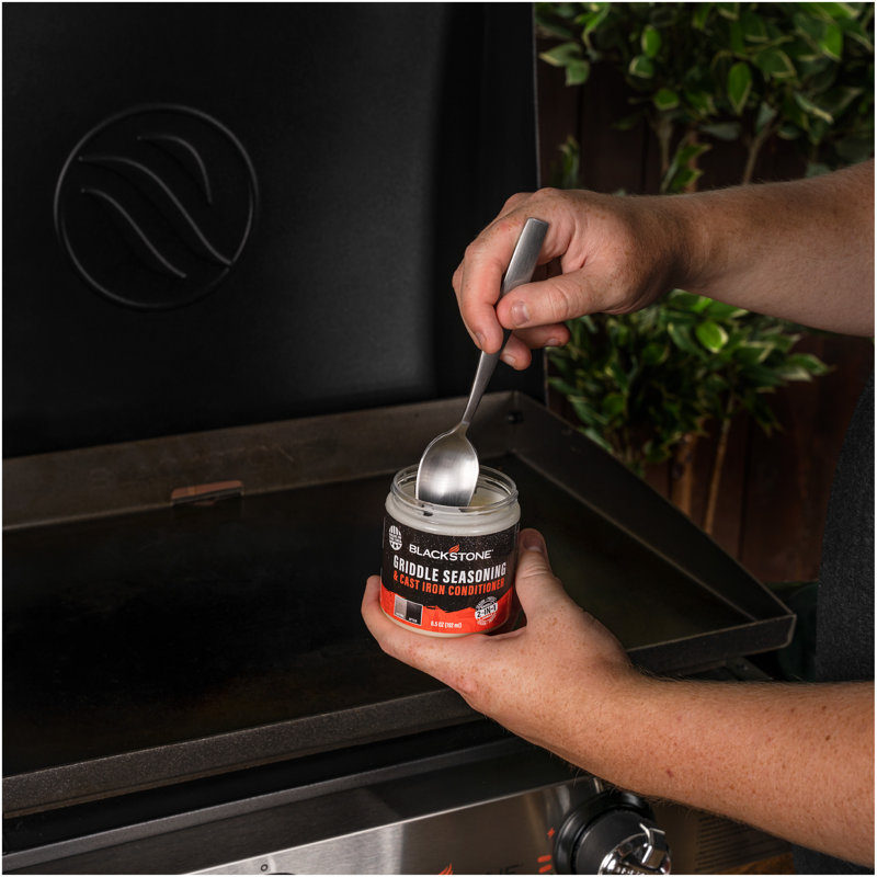 Blackstone Griddle Seasoning and Cast Iron Conditioner 6 oz.