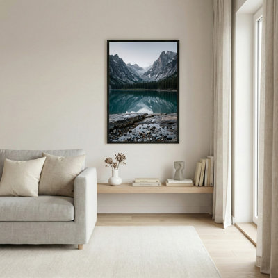 Toile noire encadrée en bois noir pour salon, chambre à coucher, bureau ou vestibule - décoration murale décorative avec lac de montagne