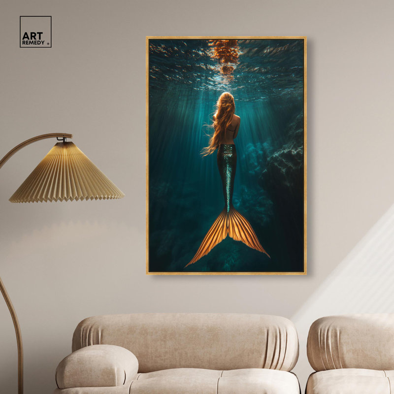 «Mermaid Day» par Art Remedy, H 46 po x l 31 po, Cadre flottant, Or