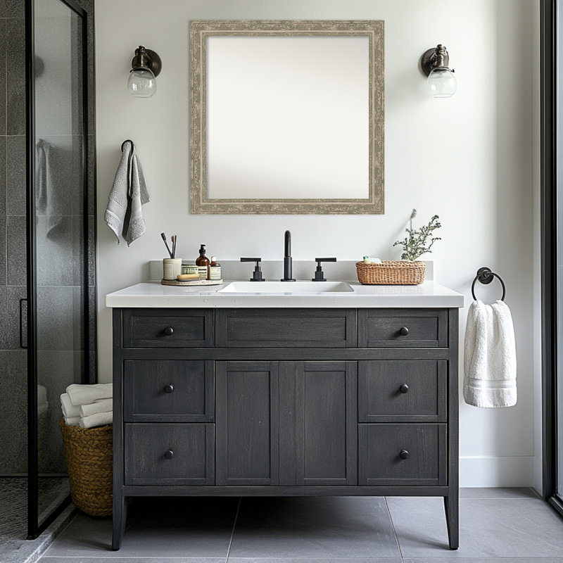 Miroir mural de salle de bain Filigree, Argent argent, 30,5 po x 30,5 po