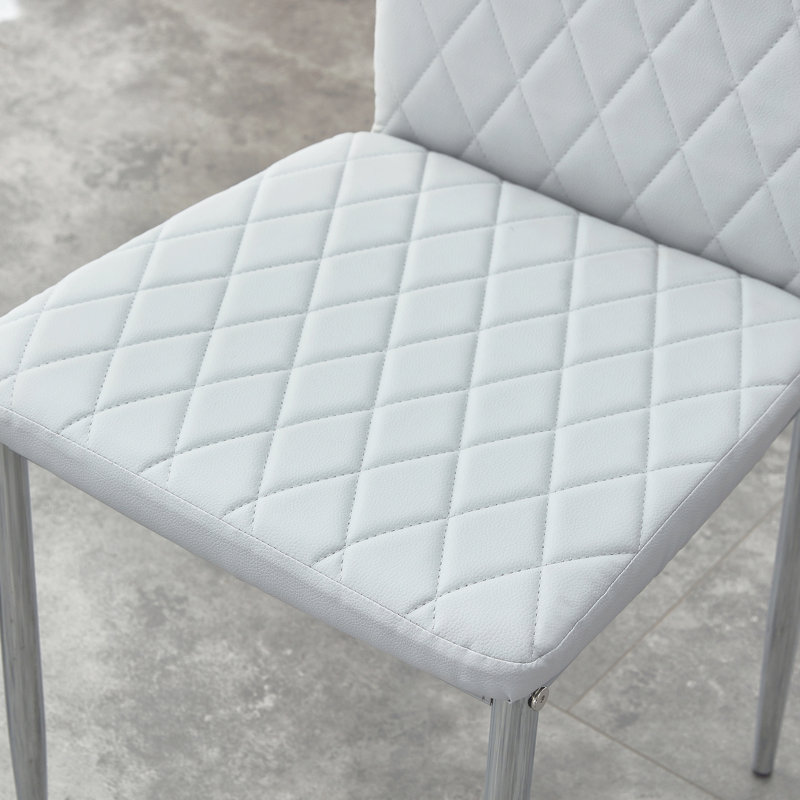 Table en grain de bois naturel et 6 sièges gris à déformation de 55 po x 31,5 po avec chaises en polyuréthane imperméables