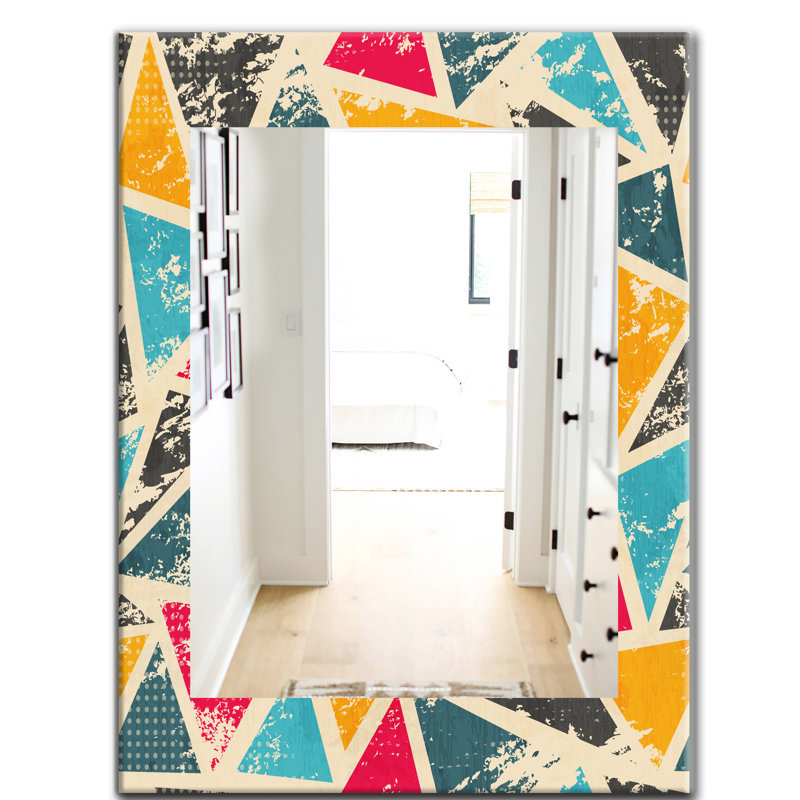 Miroir mural triangulaire colourfields, H 39,4 po x l 29,5 po