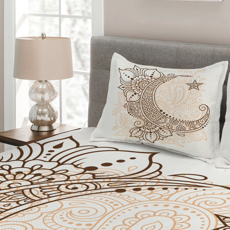 Half Moon Traditional Polyester Coverlet, Queen Bedspread + 2 Shams