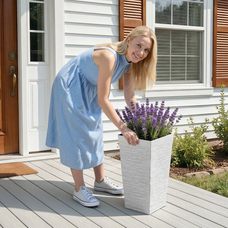Plastic Indoor / Outdoor Pot Planter