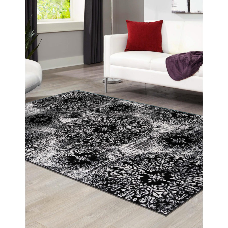 Tapis floral Brandt, Rectangle 4 pi 1 po x 6 pi 1 po, Noir / blanc