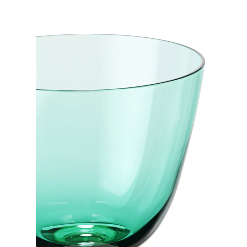 Verre coulant sur pied, Vert