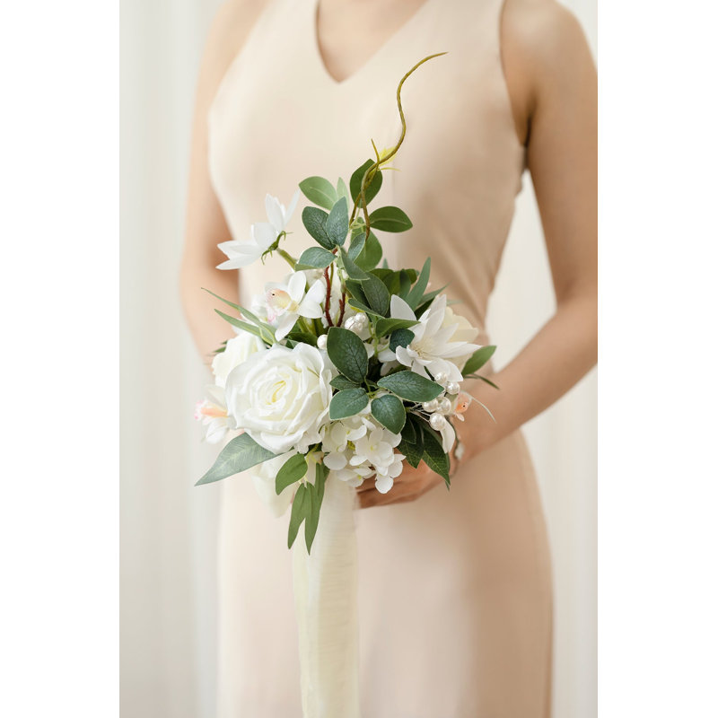 Bouquets de demoiselles d'honneur Ling's Moment, forme libre, en blanc naturel, Blanc et sauge