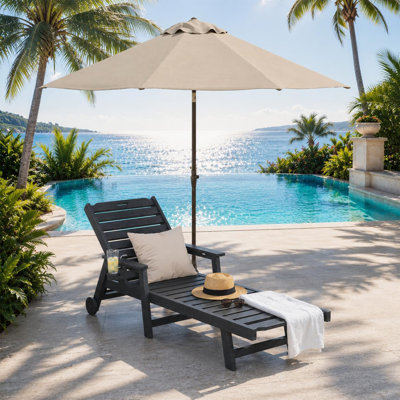 Chaise longue d'extérieur en PEHD avec roulettes et porte-gobelet, chaise longue de patio inclinable à 5 positions avec accoudoirs, chaise longue près de la piscine résistante aux intempéries pour terrasse, cour et bord de piscine