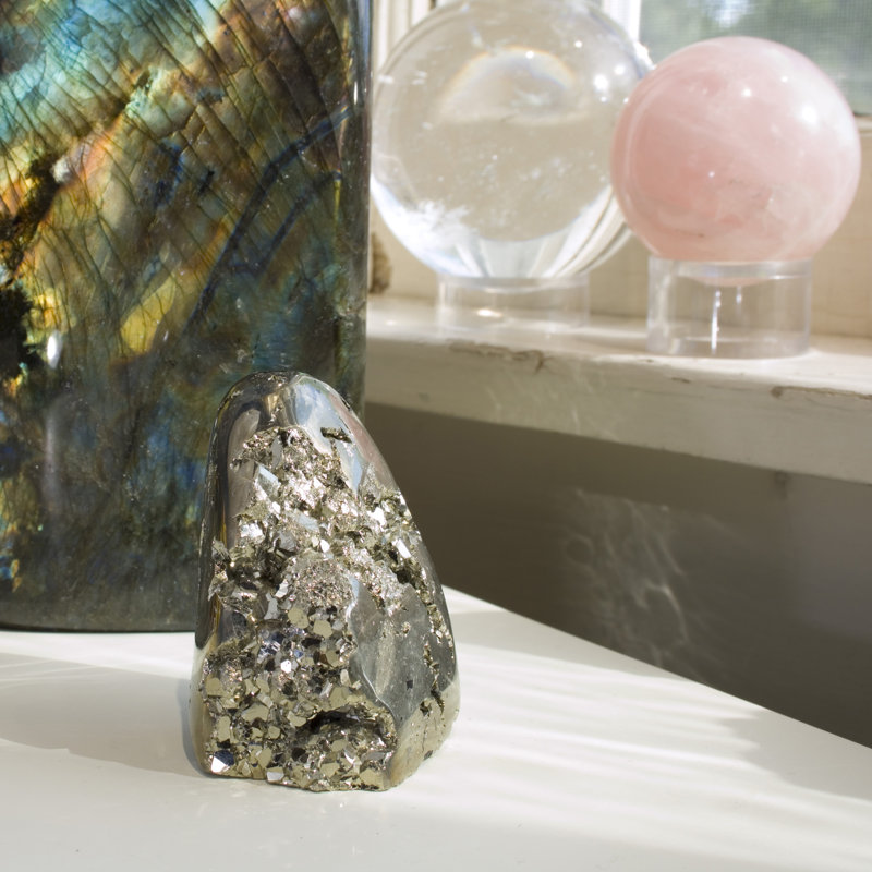Sculpture miniature en pyrite
