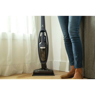 Electrolux WellQ7™ Cordless 2-in-1 Stick Vacuum