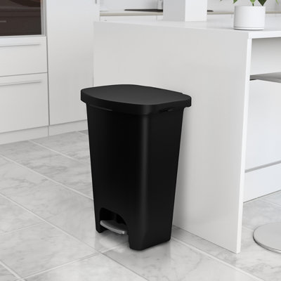 GLAD 13 Gallon Plastic Trash Can