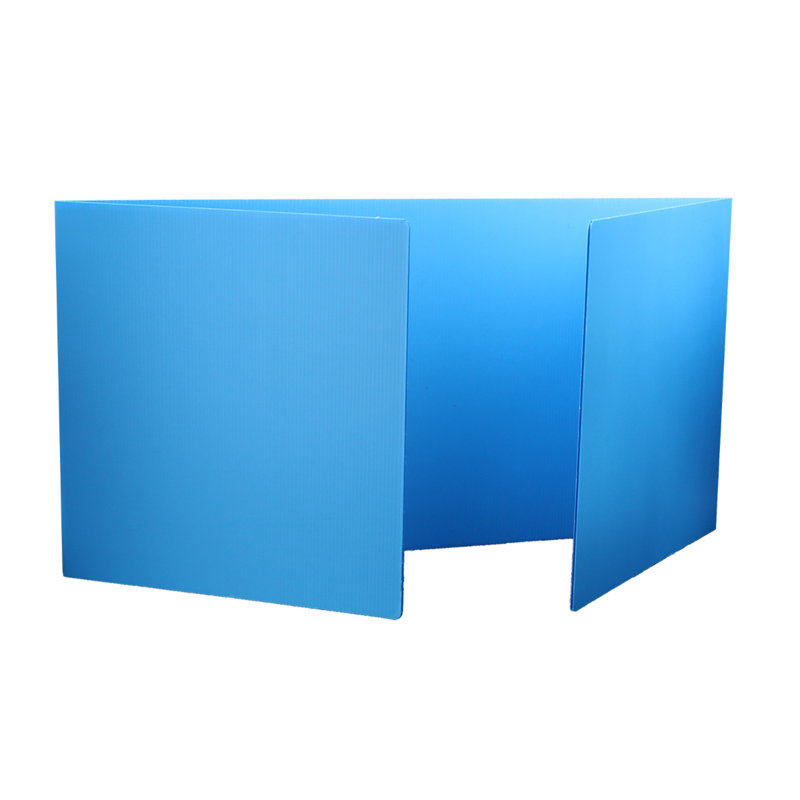 Carrelage en plastique, H 12 po x l 46,5 po x P 0,13 po, Bleu