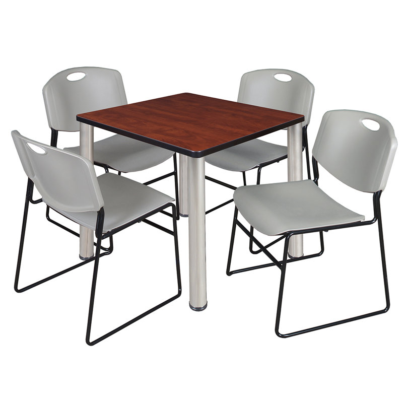 Plateau de table Kee Square, 4 chaises empilables Zeng, H 48 po x l 29 po x P 29 po, Cerisier, Chrome