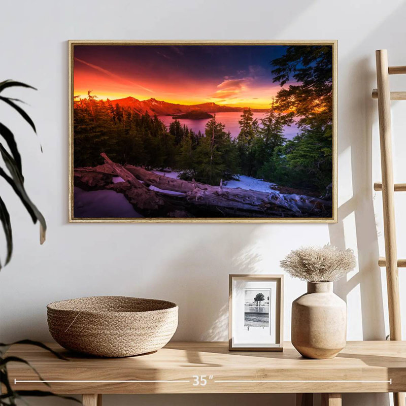 Majestic Crater Lake Sunset, 25 po x 17 po, Cadre flottant en bois naturel