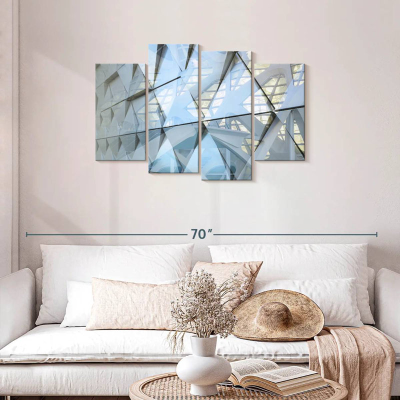 Modern Building Facade, H 27 po x l 43 po