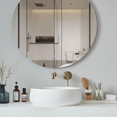 Wall Mounted Single-handle Bathroom Faucet with Drain Assembly