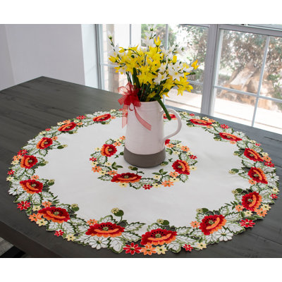 Naber Red Poppy on Ivory Table Topper (33" Round)
