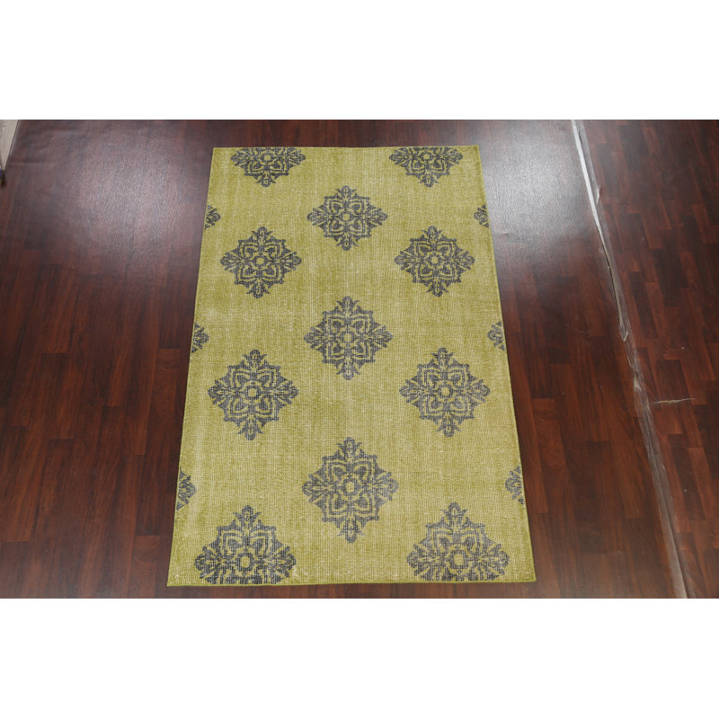 Tapis vert en laine noué à la main de conception unique 5 pi 8 po x 8 pi 9 po
