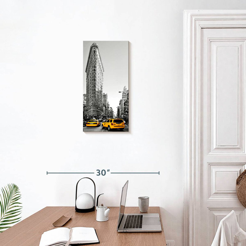 Flatiron Yellow Pop, H 24 po x l 12 po