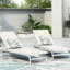 De 2 chaises longues pour l'extérieur - blanc, filet, structure en aluminium, détails fabriqués à la main, ensemble 2 chaises longues en nylon blanc fabriqué à la main,