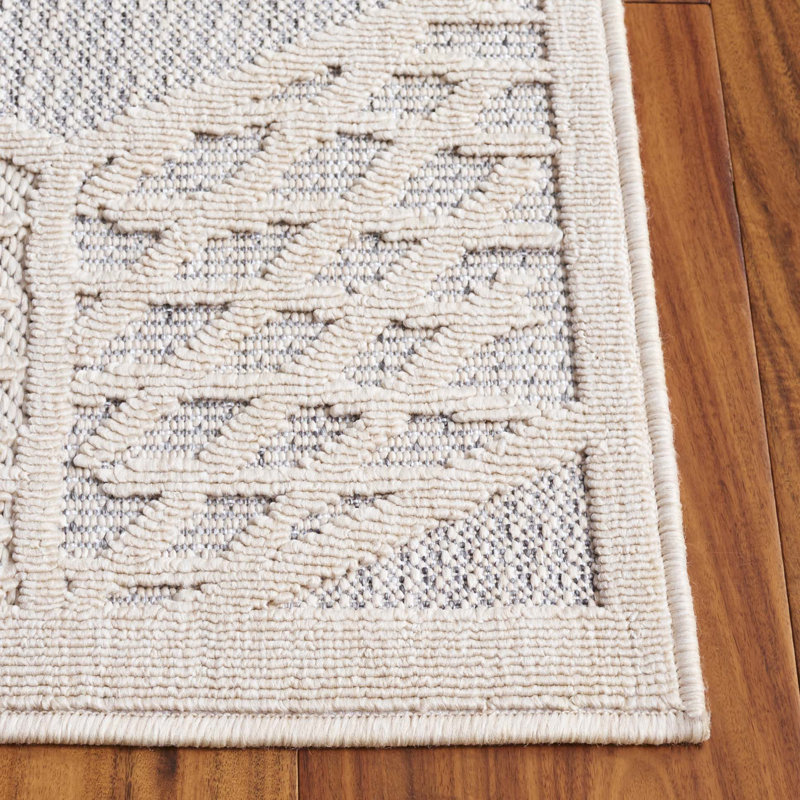 Ivory Geometric Wool and Cotton Area Rug 5'3" x 7'6"