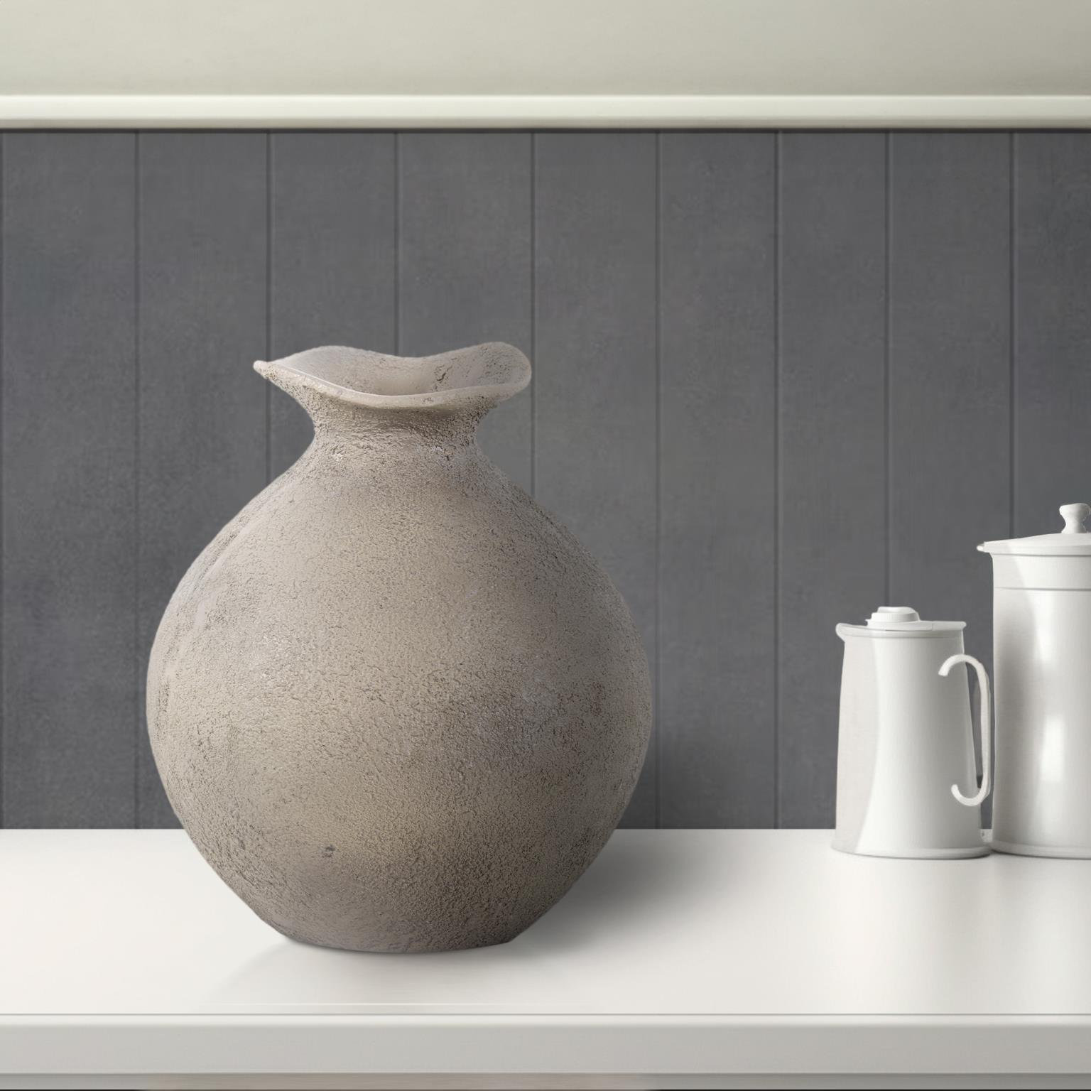 Gutierrez Table Vase