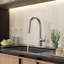 Robinet de cuisine moderne sans contact-112485392