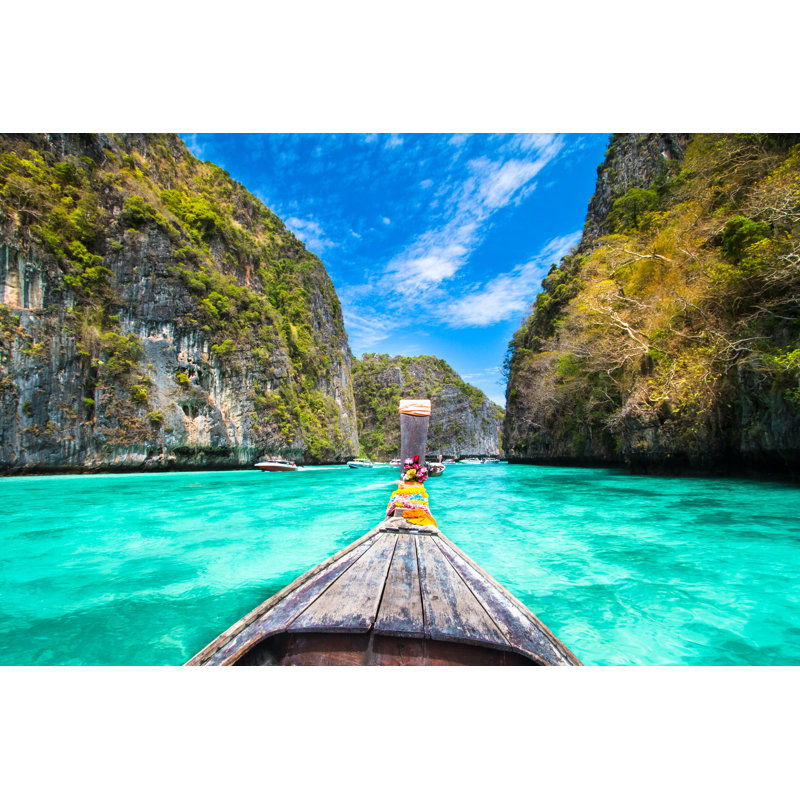 Wooden Boat Sailing par Kasto80 - Photographie de toile tendue, L 18 po x H 12 po