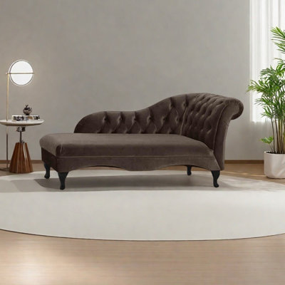 Elegant Velvet Chaise Lounge with Ergonomic Design